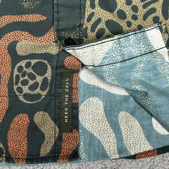 Howler Bros Shirt Mens Large Green Short Sleeve Button Down Abstract Print Surf - Picture 5 of 9